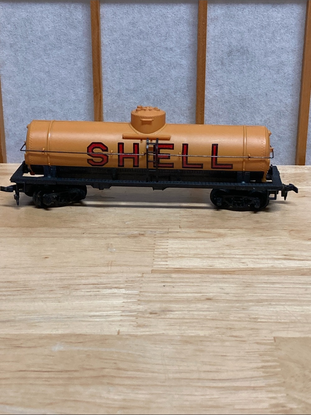 Vintage Tyco HO Scale Shell Oil Single Dome Tanker Train Car T315C
